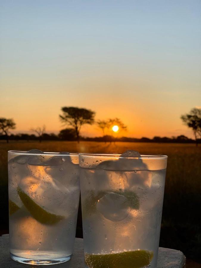 Africa Awaits Lodge & Safaris Gobabis Exteriör bild