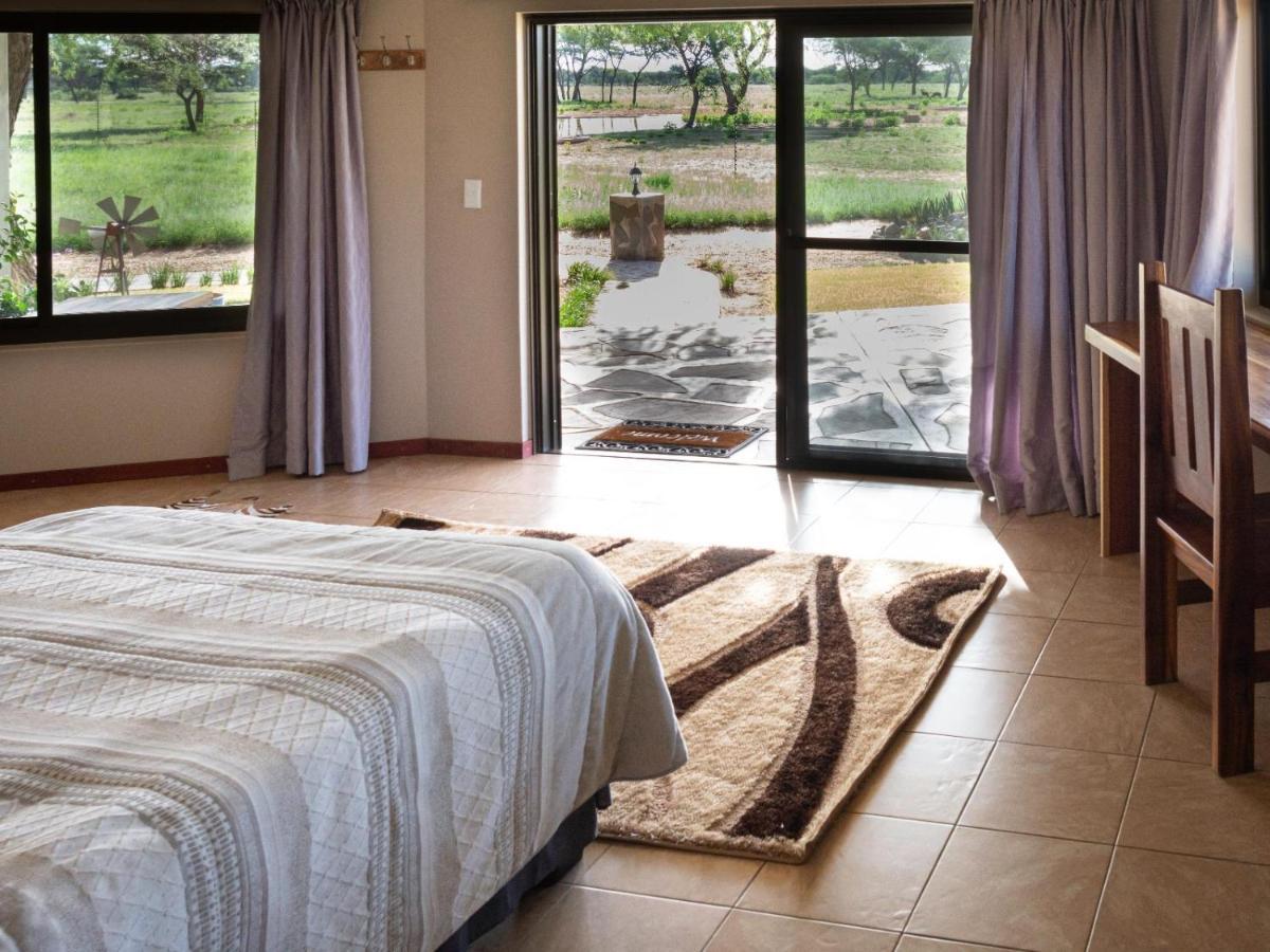 Africa Awaits Lodge & Safaris Gobabis Exteriör bild
