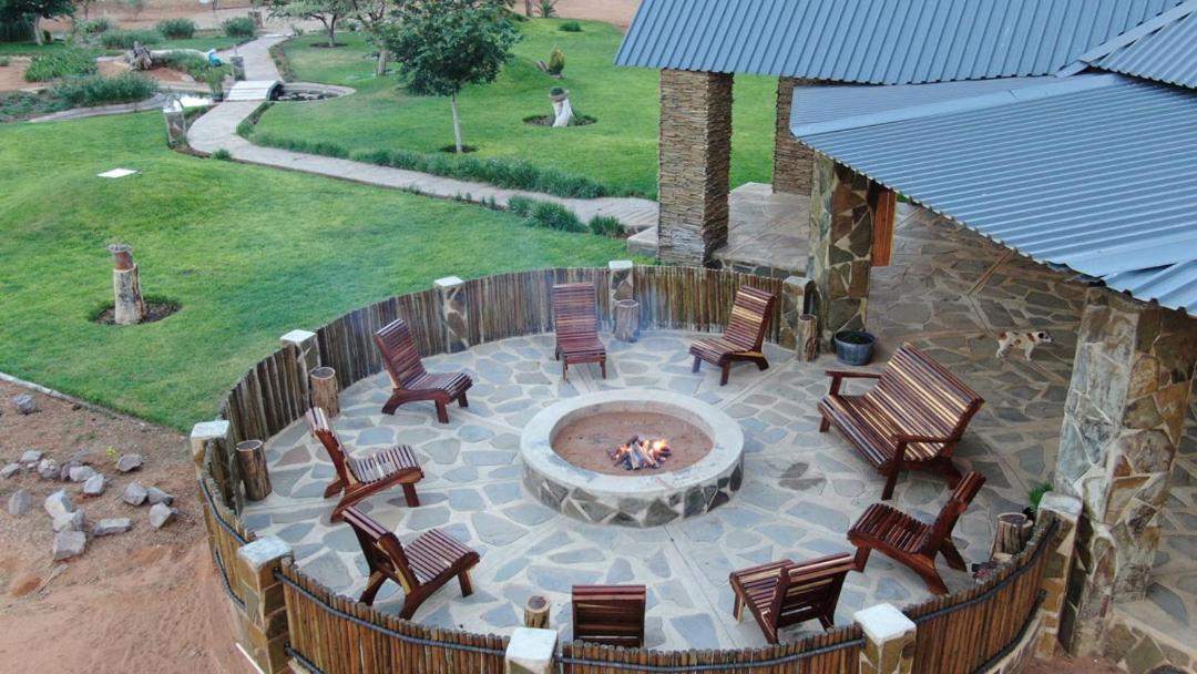 Africa Awaits Lodge & Safaris Gobabis Exteriör bild